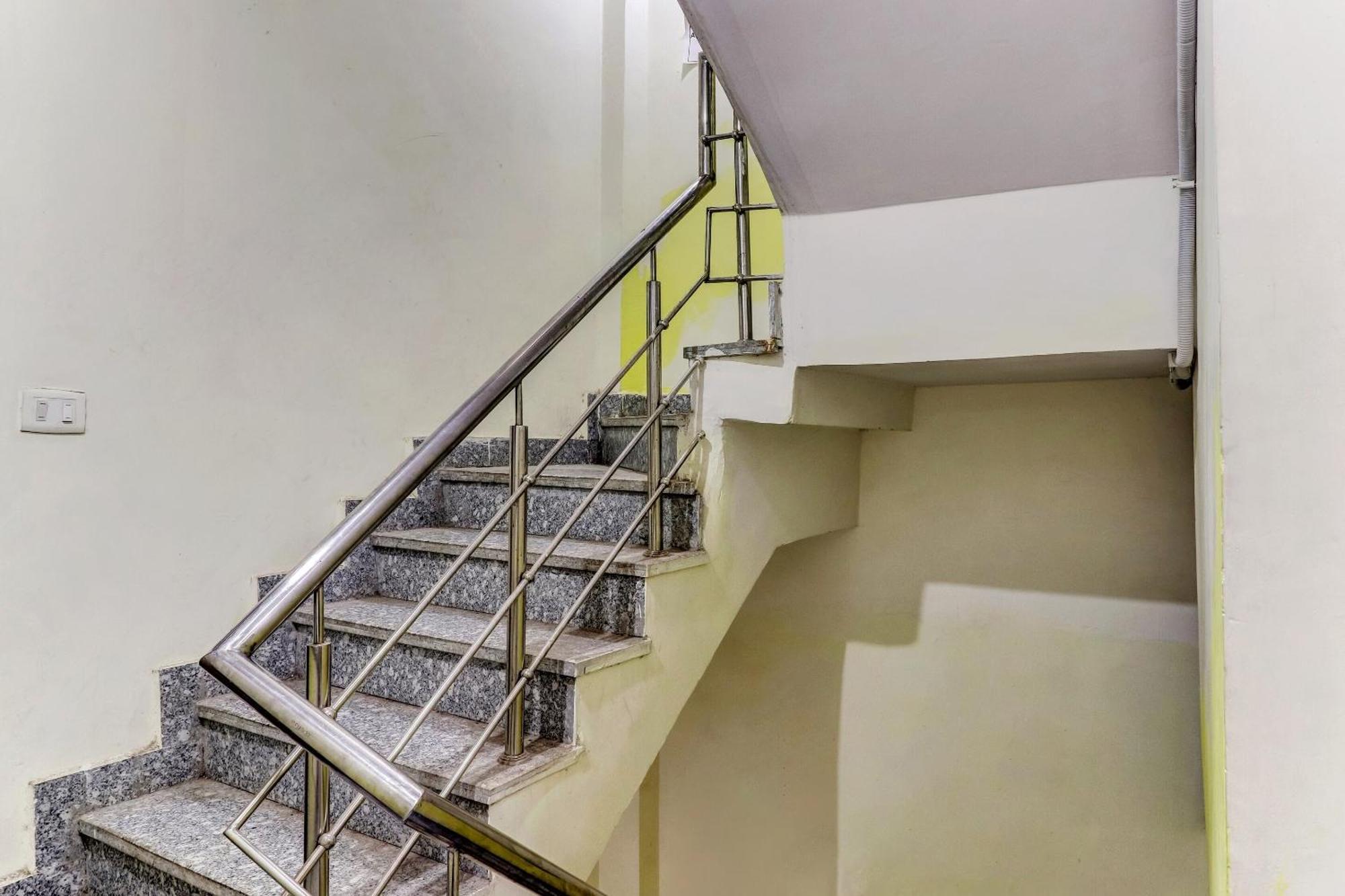 Hotel O Cozy Stay Delhi  Esterno foto