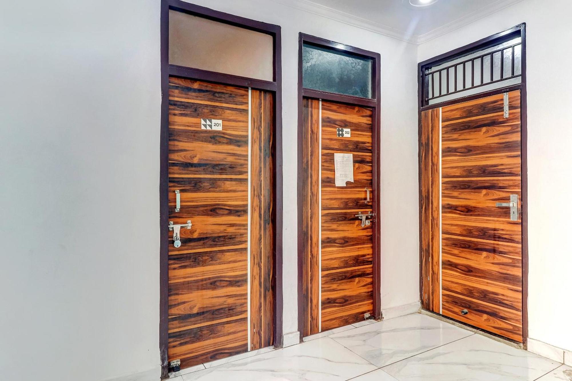 Hotel O Cozy Stay Delhi  Esterno foto